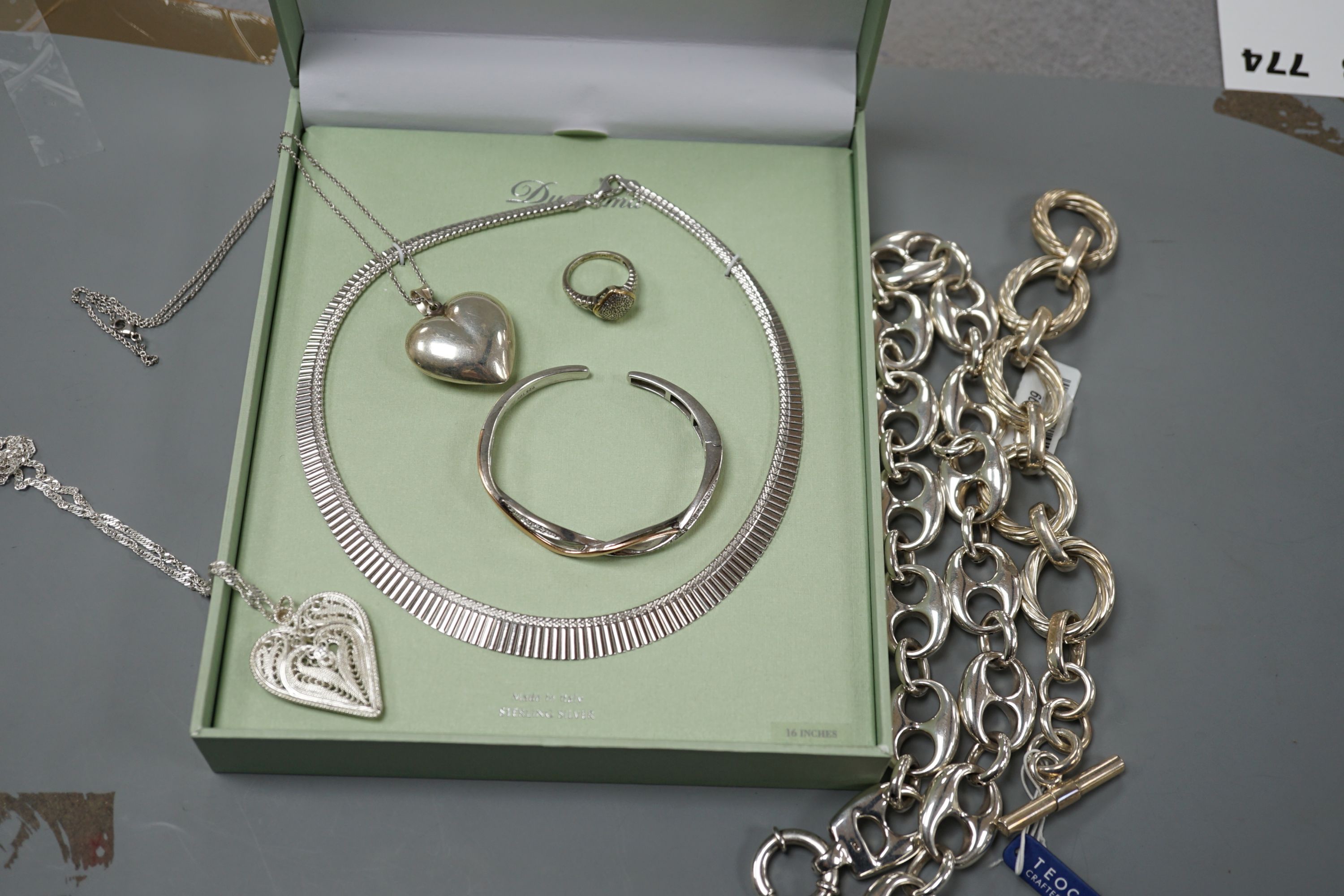 Assorted modern sterling jewellery, including large link necklace, smaller necklaces, bangle, ring etc.